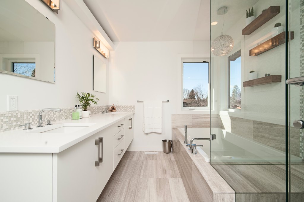 Bathroom Refresh doesn’t have to mean&nbsp;Remodel…